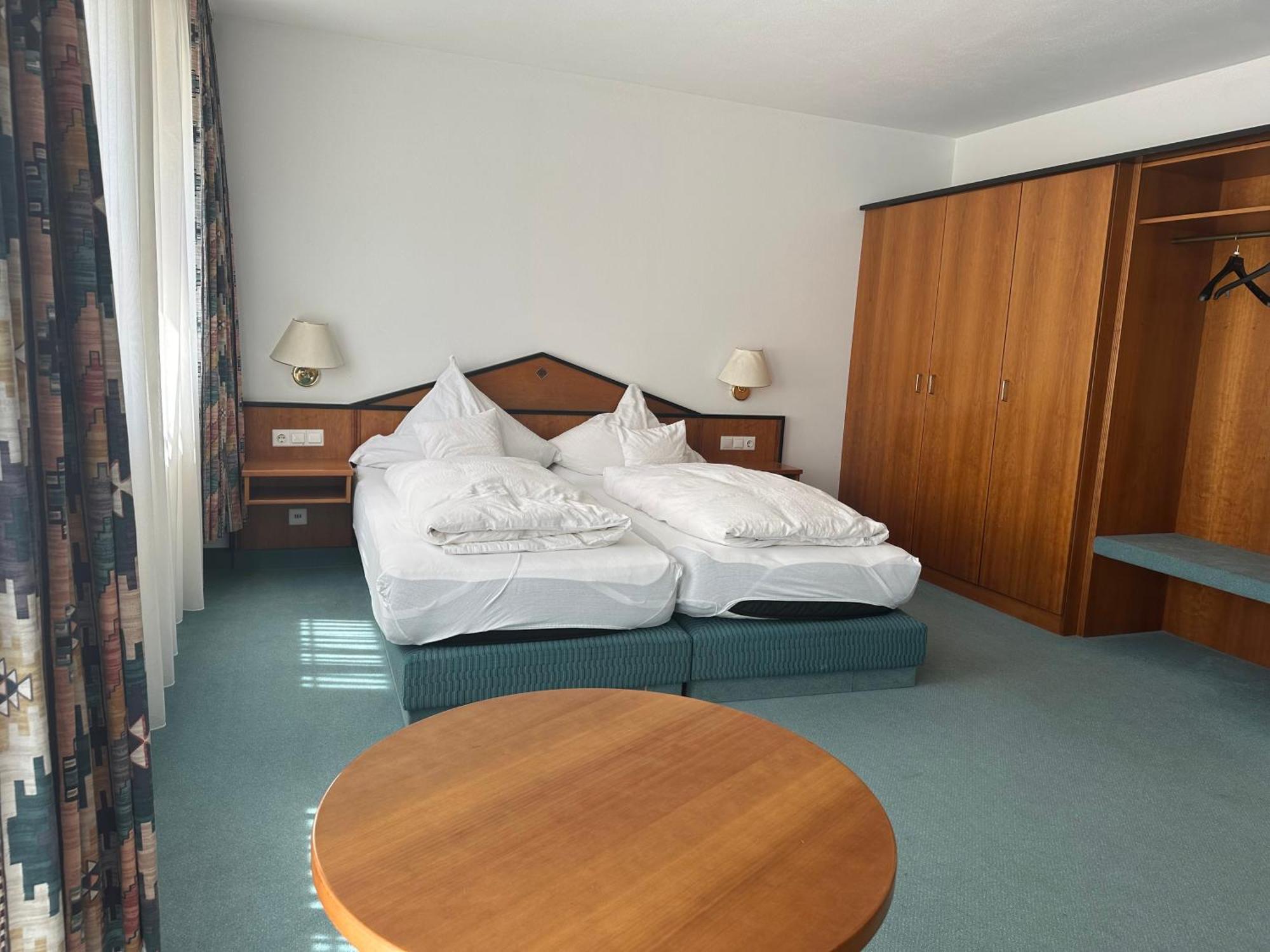 St Hotel Reichertshofen Exterior photo