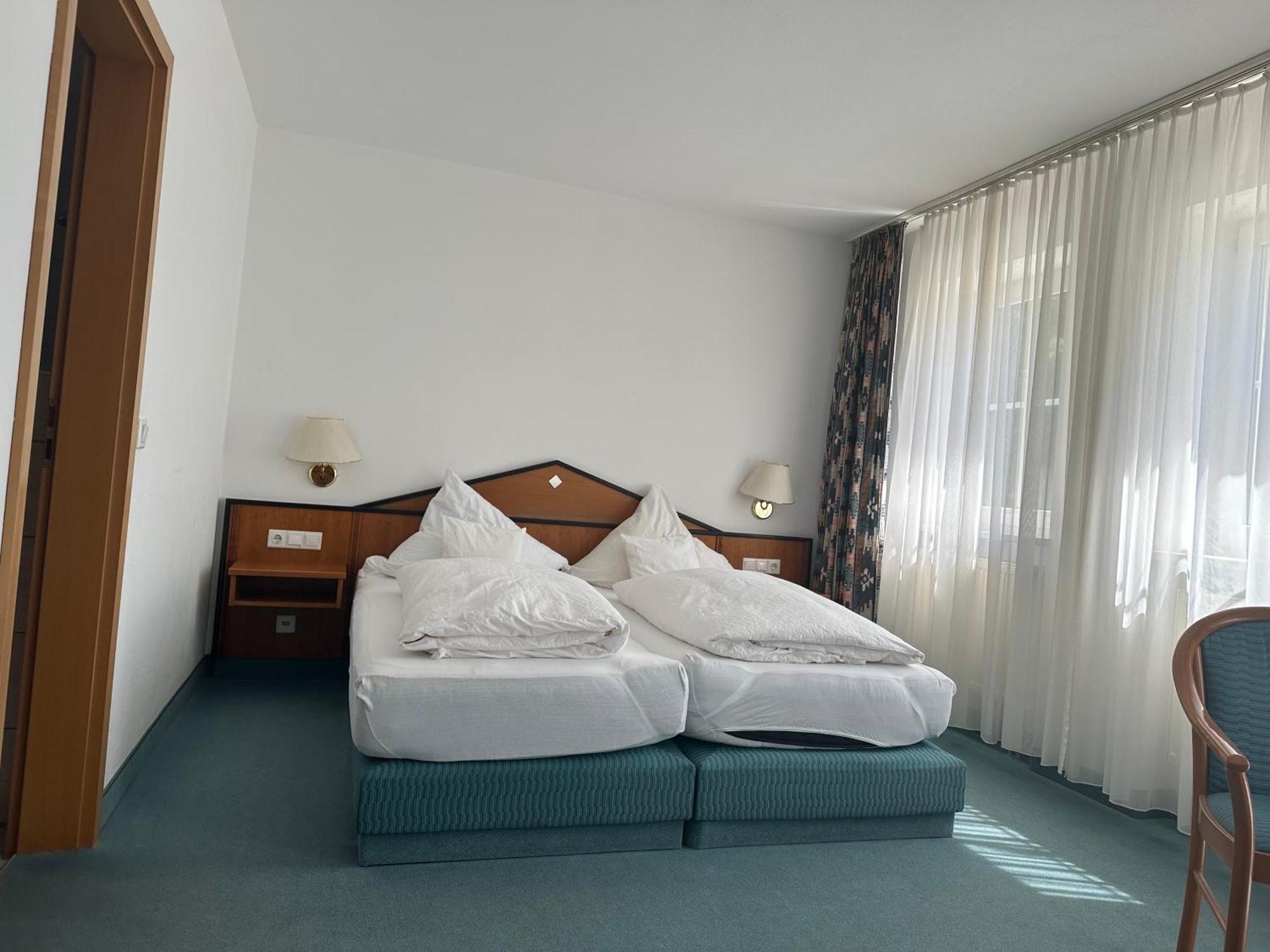 St Hotel Reichertshofen Exterior photo