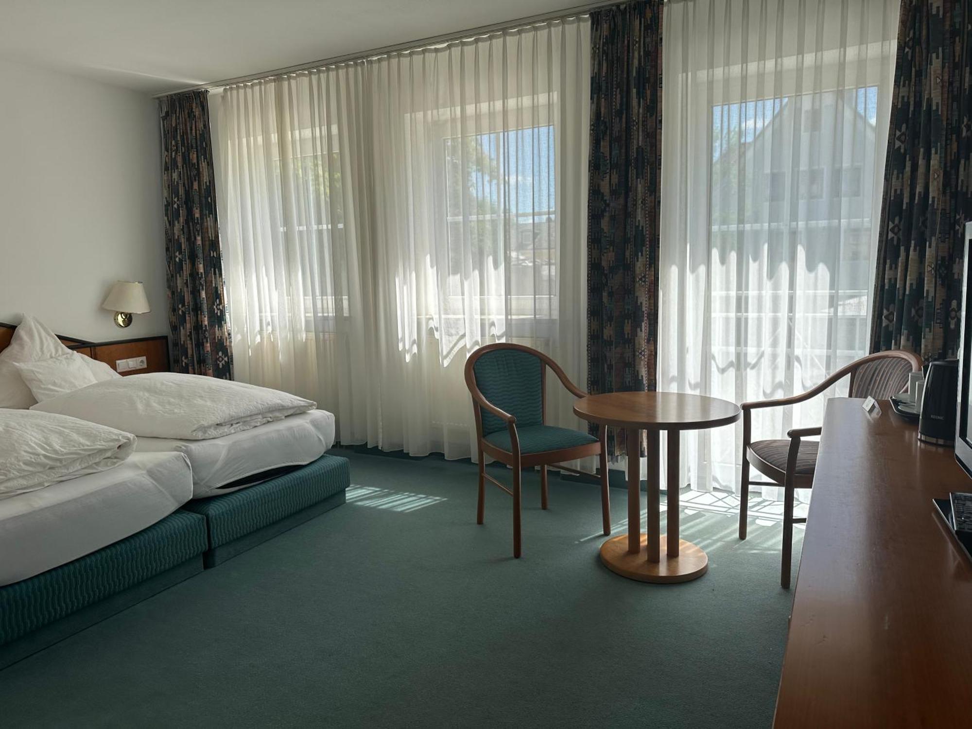 St Hotel Reichertshofen Exterior photo